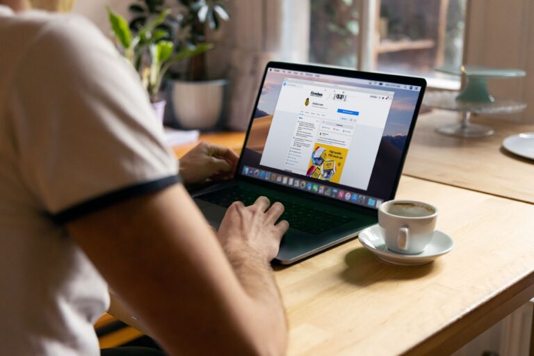 LinkedIn Ads para B2B: la guía para no quemar presupuesto en el canal más caro por clic